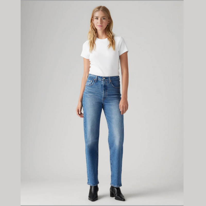 Levis Hidden Buttons Ribcage Straight Ankle Jeans